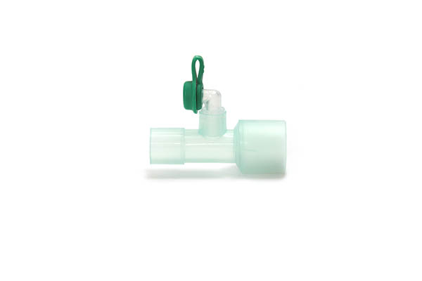 Conector recto 22M/15F-15M con puerto luer
